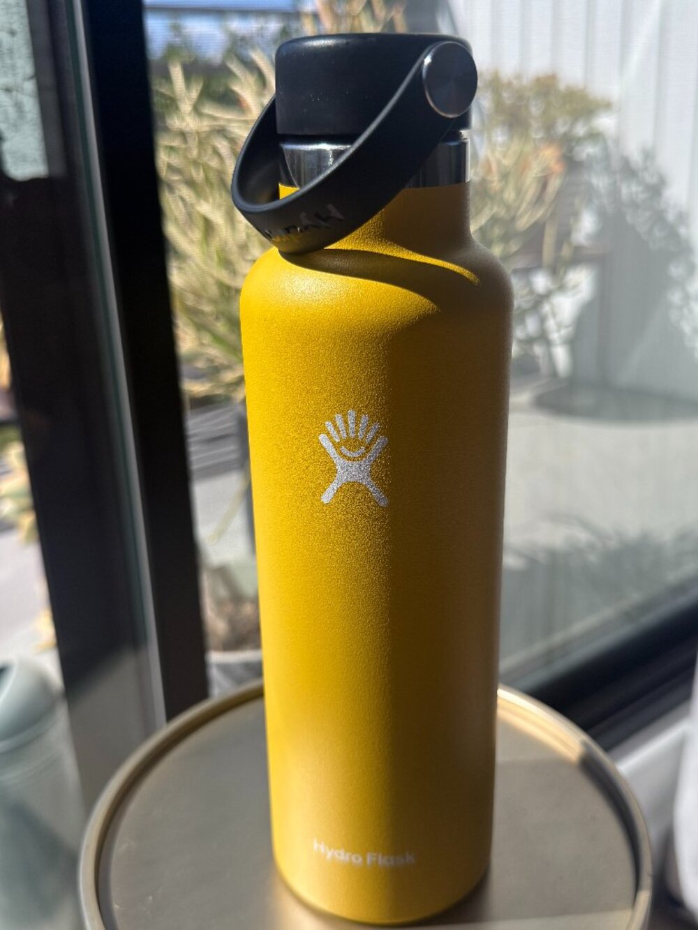 Hydro Flask 21 oz Standard Mouth With Flex Cap (Sunflower)